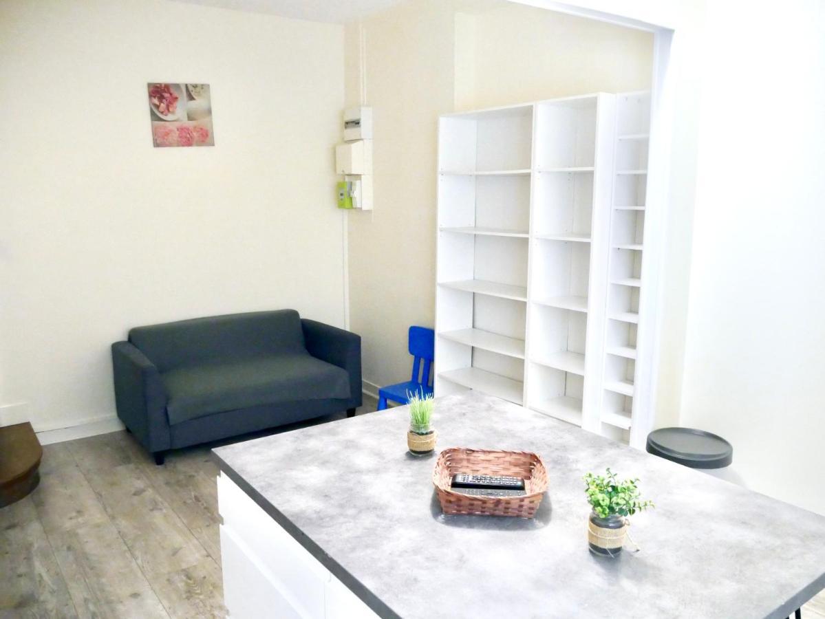 Family Home Sens Bagian luar foto