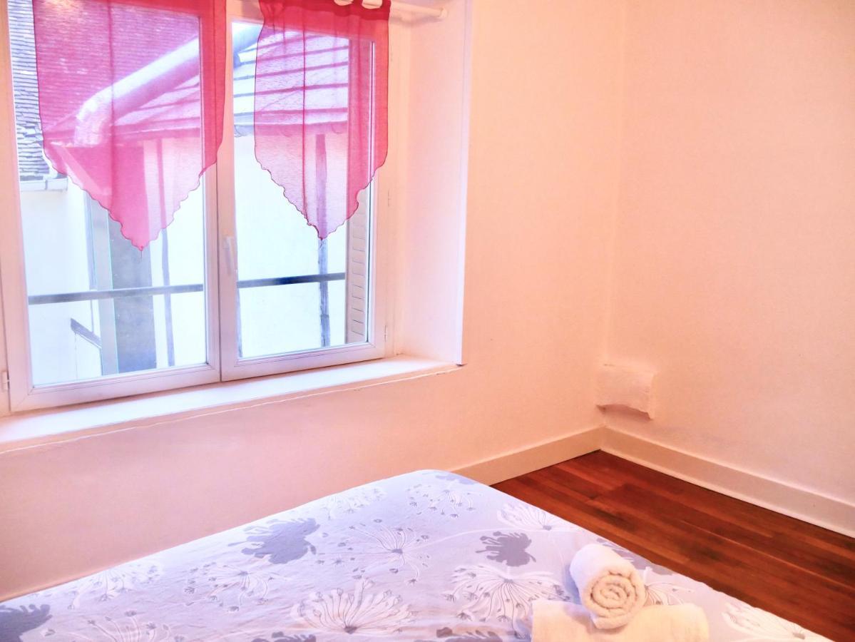Family Home Sens Bagian luar foto
